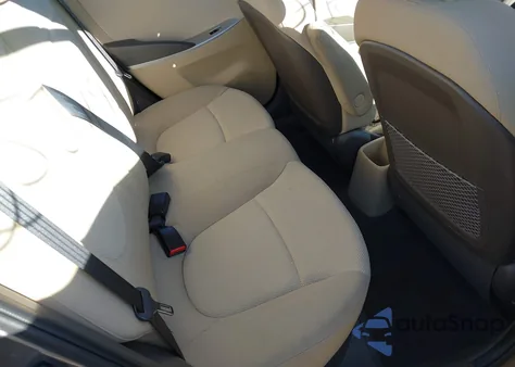 2013 Hyundai Accent Gls z USA, uszkodzony, nr VIN KMHCT4AE6DU506531